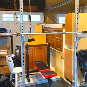 rack a squat , bench,altère , ballon d’exercice